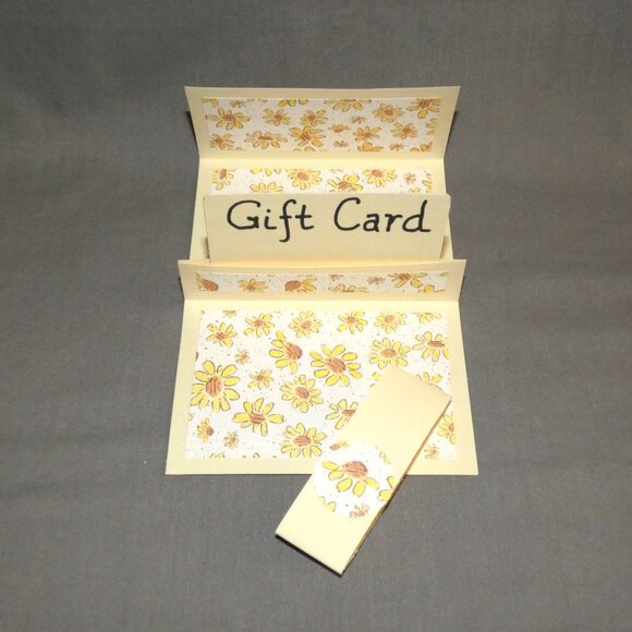 Set of 4 Handcrafted Reusable Floral Card Holders with Envelopes - Picture 3 of 3